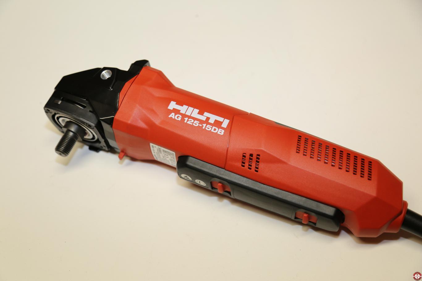 Meuleuse angulaire Hilti AG 125-15DB © Zone Outillage - Benjamin Leharivel Meuleuse angulaire Hilti AG 125-15DB © Zone Outillage - Benjamin Leharivel
