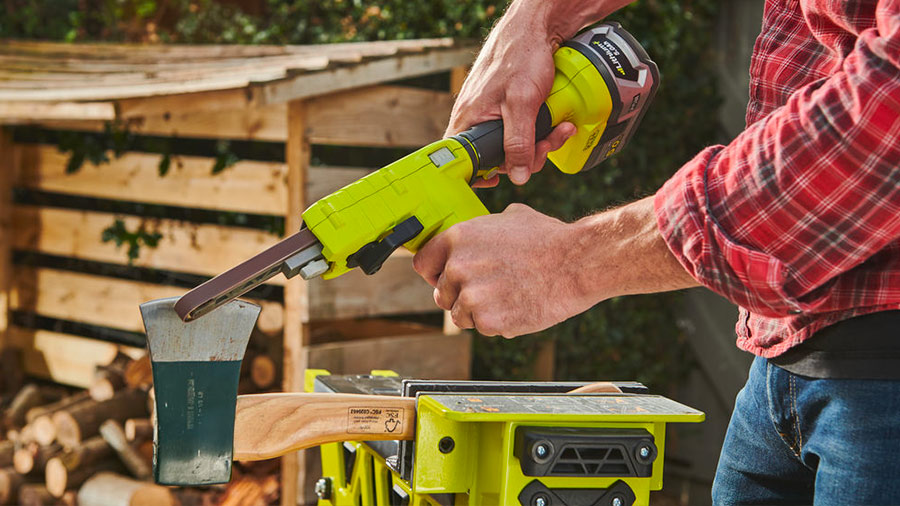 Test complet et avis la lime électrique sans-fil R18PF-0 Ryobi Test complet et avis la lime électrique sans-fil R18PF-0 Ryobi