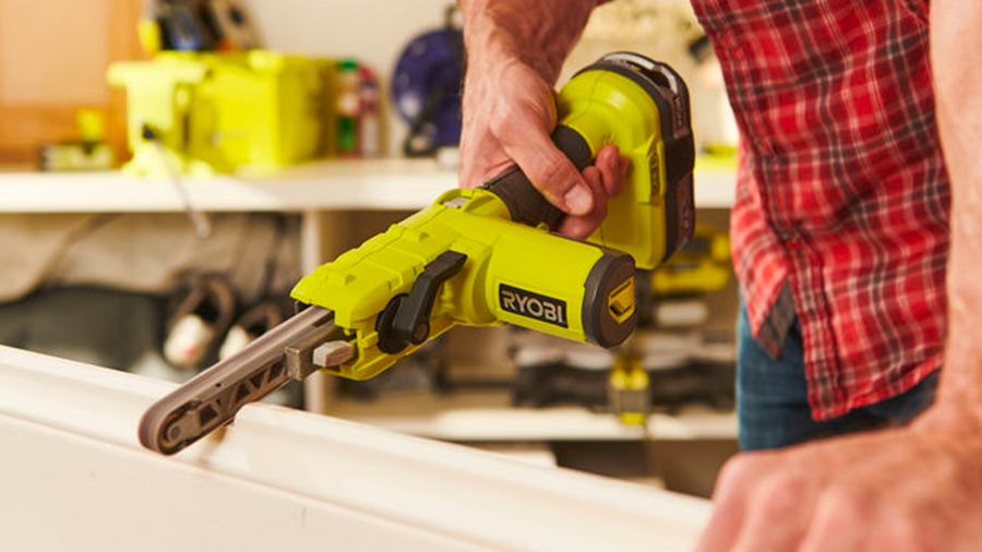 Test complet et avis la lime électrique sans-fil R18PF-0 Ryobi Test complet et avis la lime électrique sans-fil R18PF-0 Ryobi