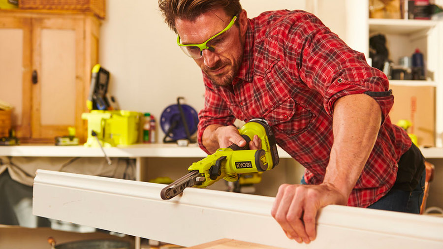 Test complet et avis la lime électrique sans-fil R18PF-0 Ryobi Test complet et avis la lime électrique sans-fil R18PF-0 Ryobi