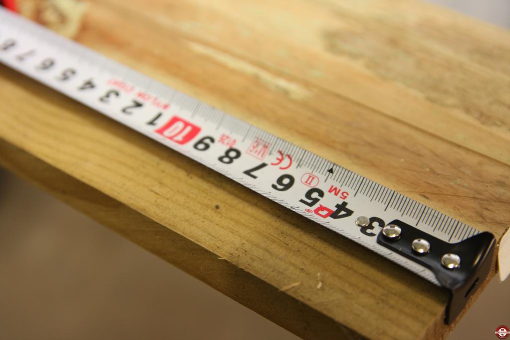 Mètre Traceur J.S.T.H © Benjamin Leharivel - Zone Outillage Mètre Traceur J.S.T.H © Benjamin Leharivel - Zone Outillage