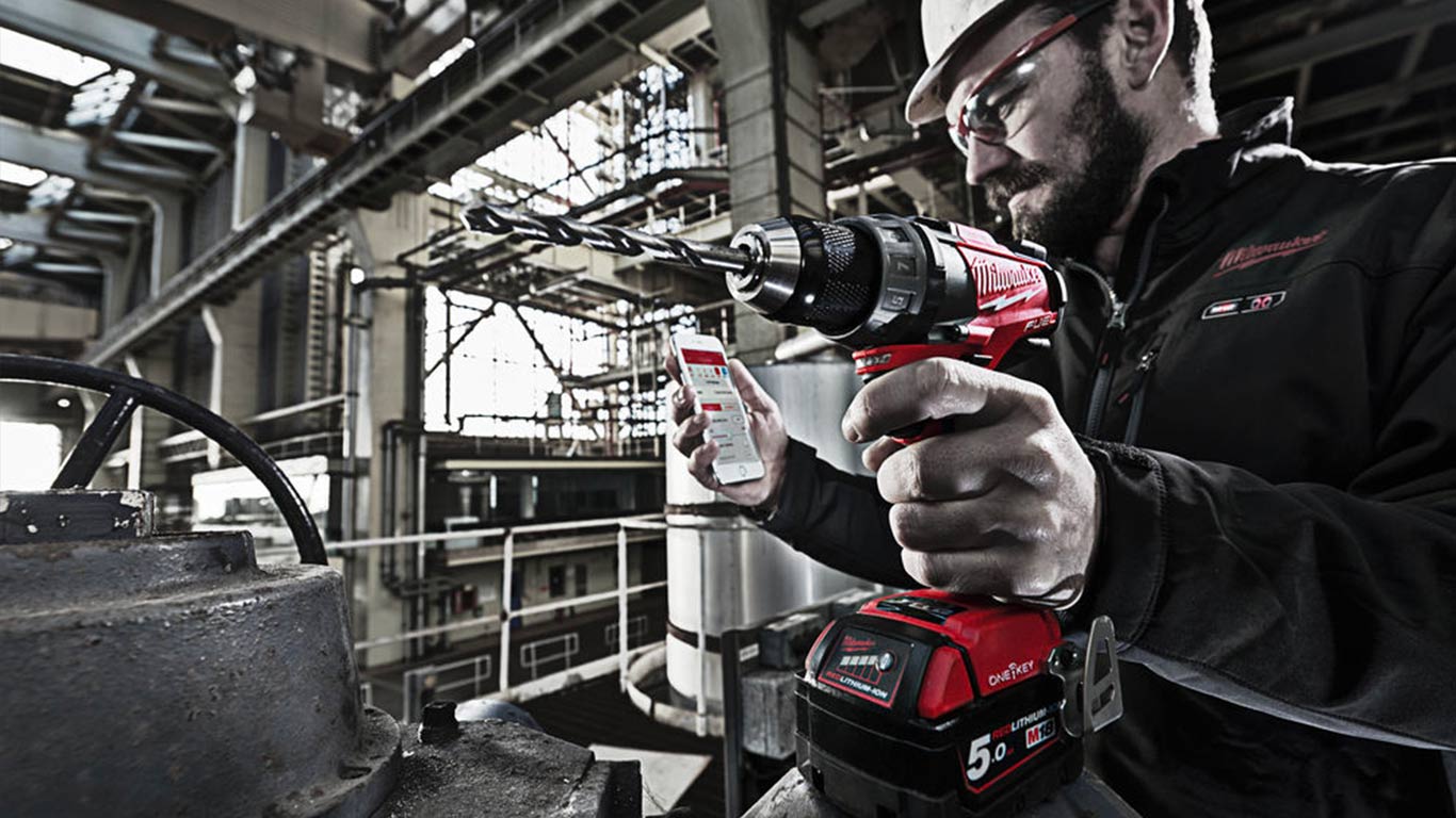 Perceue-visseuse à percussion Milwaukee M18 ONEPD ONEKEY Perceue-visseuse à percussion Milwaukee M18 ONEPD ONEKEY