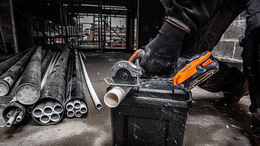 scie multimatériaux subcompact AEG Powertools scie multimatériaux subcompact AEG Powertools