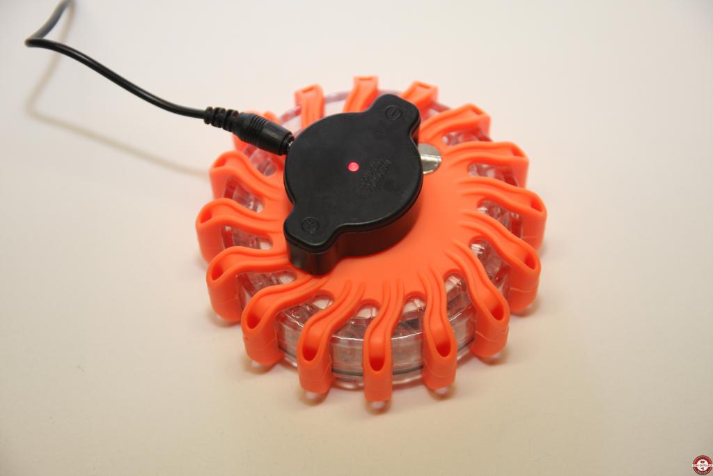 Gyrophare Mobiflash © Benjamin LEHARIVEL - Zone Outillage Gyrophare Mobiflash © Benjamin LEHARIVEL - Zone Outillage