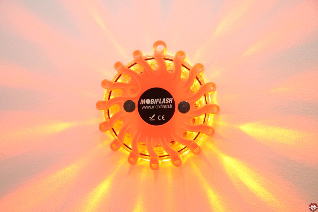 Gyrophare Mobiflash © Benjamin LEHARIVEL - Zone Outillage Gyrophare Mobiflash © Benjamin LEHARIVEL - Zone Outillage