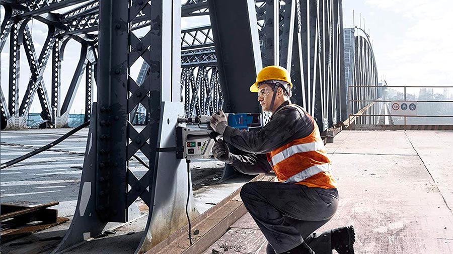 Perceuse magnétique filaire Bosch Professional GBM 50-2 Perceuse magnétique filaire Bosch Professional GBM 50-2