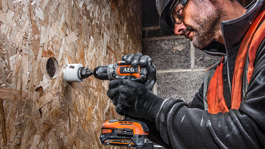 perceuse-visseuse BS18SBL-202C AEG SUBCOMPACT perceuse-visseuse BS18SBL-202C AEG SUBCOMPACT