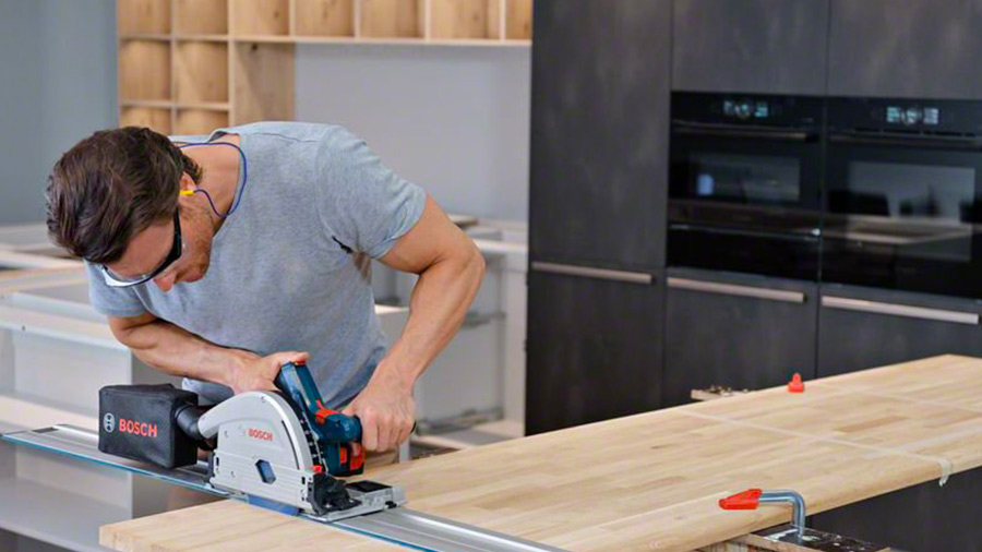 Scie plongeante sans-fil BITURBO GKT 18V-52 GC Professional Scie plongeante sans-fil BITURBO GKT 18V-52 GC Professional