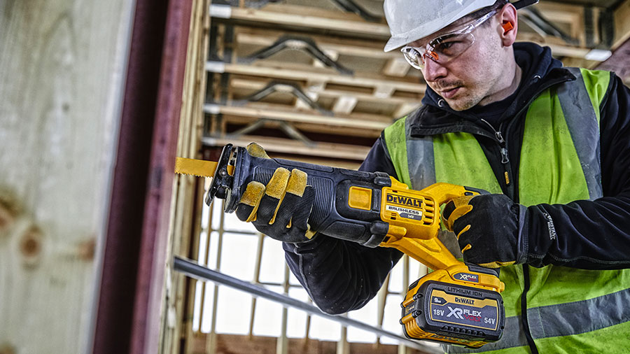 scie sabre DEWALT DCS389 XR FLEXVOLT 2.0 scie sabre DEWALT DCS389 XR FLEXVOLT 2.0