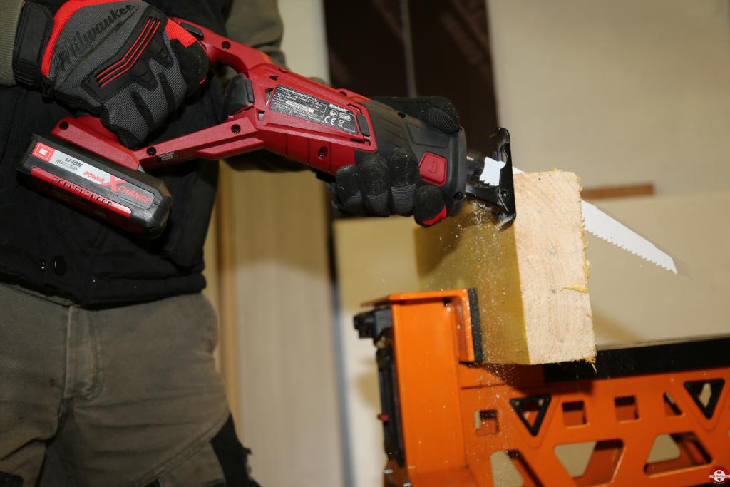 Scie sabre Einhell TE-AP 18 Li © Zone Outillage - Benjamin Leharivel Scie sabre Einhell TE-AP 18 Li © Zone Outillage - Benjamin Leharivel