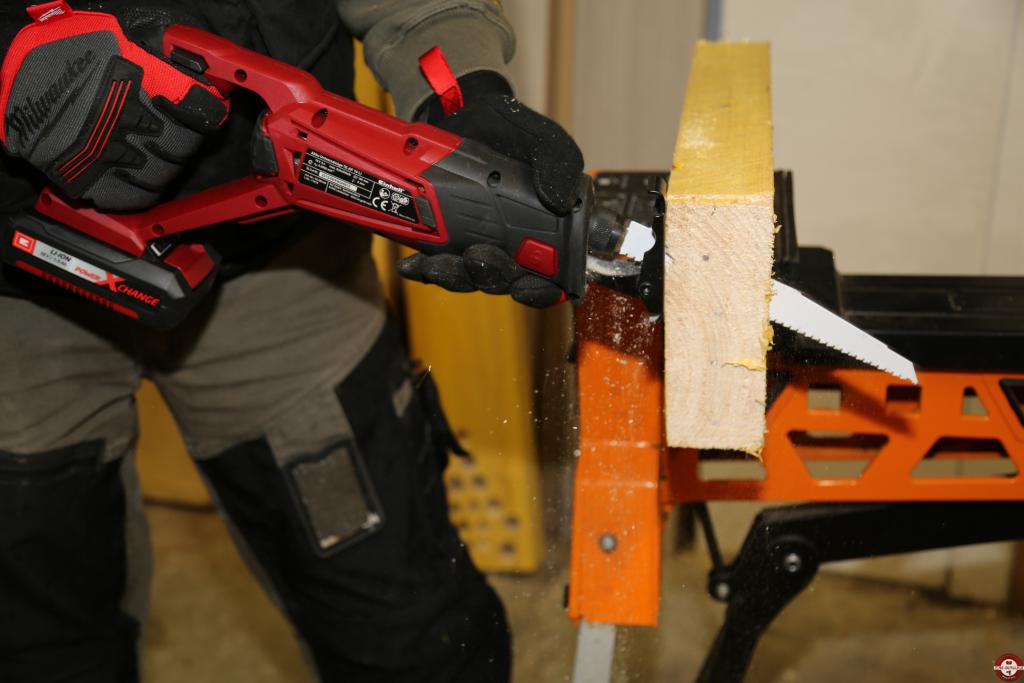 Scie sabre Einhell TE-AP 18 Li © Zone Outillage - Benjamin Leharivel Scie sabre Einhell TE-AP 18 Li © Zone Outillage - Benjamin Leharivel