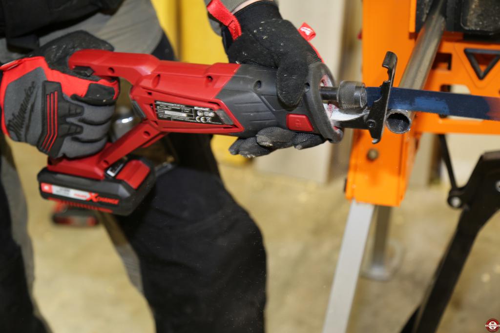 Scie sabre Einhell TE-AP 18 Li © Zone Outillage - Benjamin Leharivel Scie sabre Einhell TE-AP 18 Li © Zone Outillage - Benjamin Leharivel