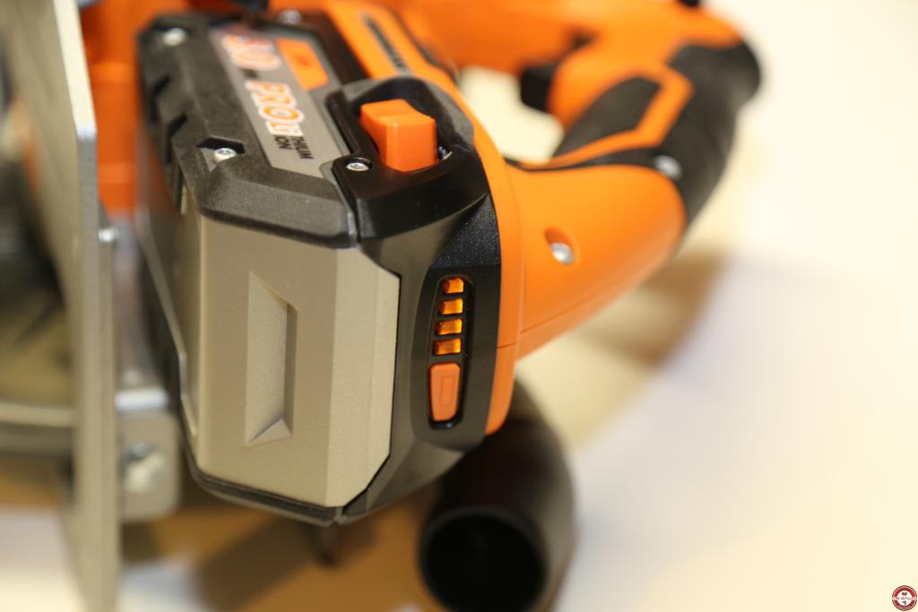 Scie circulaire AEG BKS18BL Brushless © Benjamin Leharivel - Zone Outillage Scie circulaire AEG BKS18BL Brushless © Benjamin Leharivel - Zone Outillage