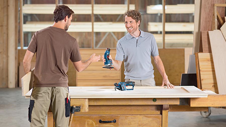 Test et avis affleureuse sans fil GKF12V-8 Bosch Professional Test et avis affleureuse sans fil GKF12V-8 Bosch Professional