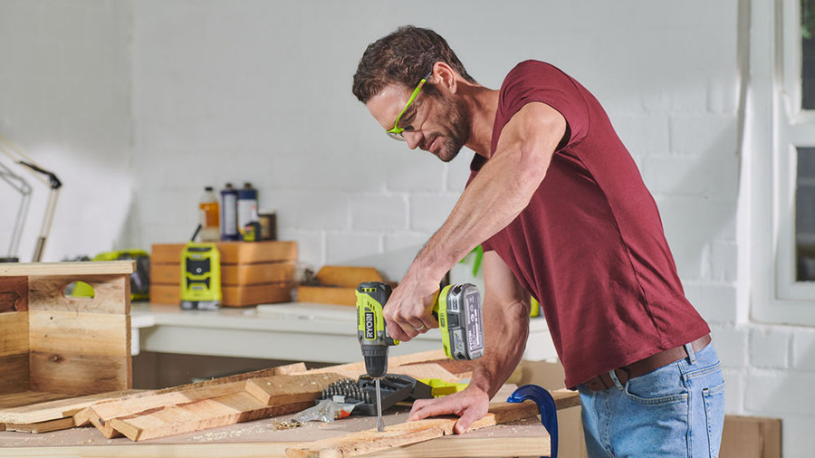 Test et avis de la perceuse-visseuse R18DD5-220S Ryobi Test et avis de la perceuse-visseuse R18DD5-220S Ryobi