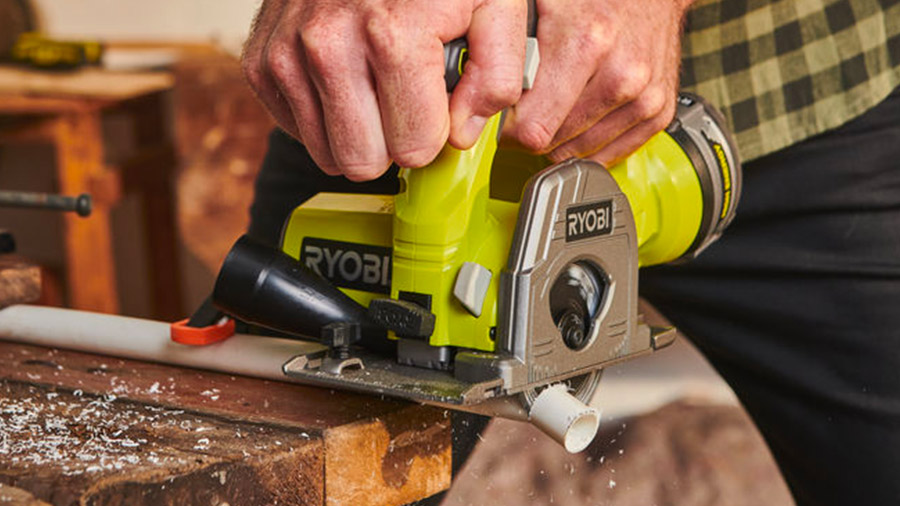 Test et avis scie multi-matériaux 85 mm 18V ONE+ R18MMS-0 Ryobi Test et avis scie multi-matériaux 85 mm 18V ONE+ R18MMS-0 Ryobi