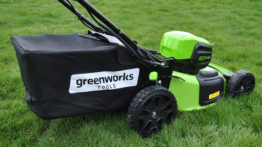 Test et avis de la tondeuse à gazon GD60LM51SP GREENWORKS 2502907 Test et avis de la tondeuse à gazon GD60LM51SP GREENWORKS 2502907