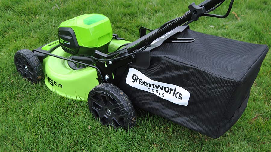 Test et avis de la tondeuse à gazon GD60LM51SP GREENWORKS 2502907 Test et avis de la tondeuse à gazon GD60LM51SP GREENWORKS 2502907