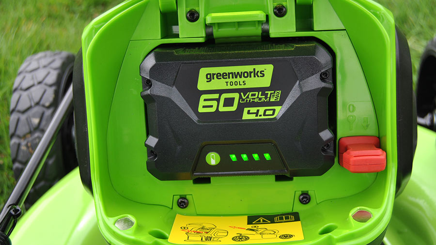 Test et avis de la tondeuse à gazon GD60LM51SP GREENWORKS 2502907 Test et avis de la tondeuse à gazon GD60LM51SP GREENWORKS 2502907