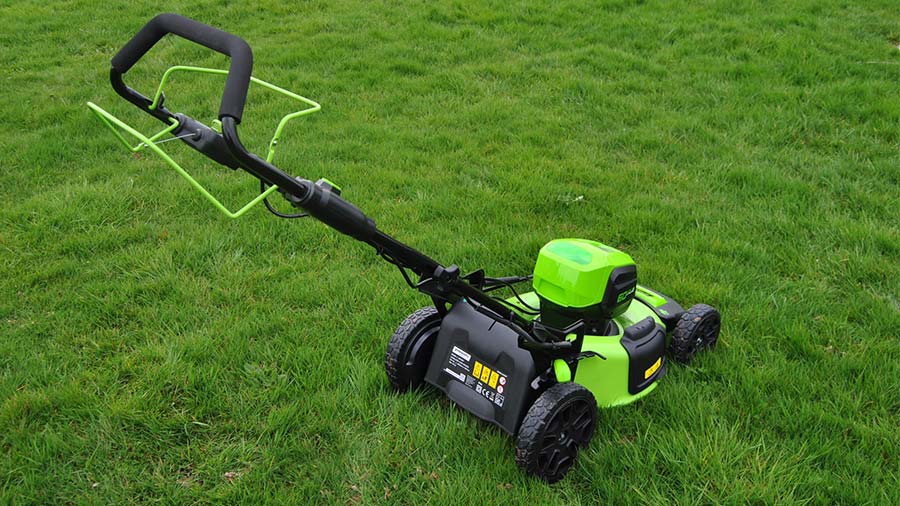 Test et avis de la tondeuse à gazon GD60LM51SP GREENWORKS 2502907 Test et avis de la tondeuse à gazon GD60LM51SP GREENWORKS 2502907