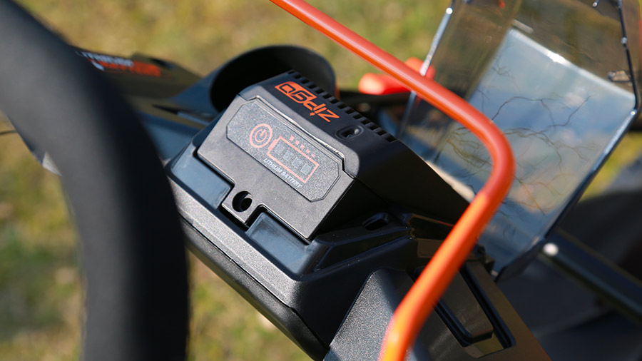 tondeuse thermique FUXTEC autotractée à démarrage électrique E-Start FX-RM5196eS avec zipgo tondeuse thermique FUXTEC autotractée à démarrage électrique E-Start FX-RM5196eS avec zipgo