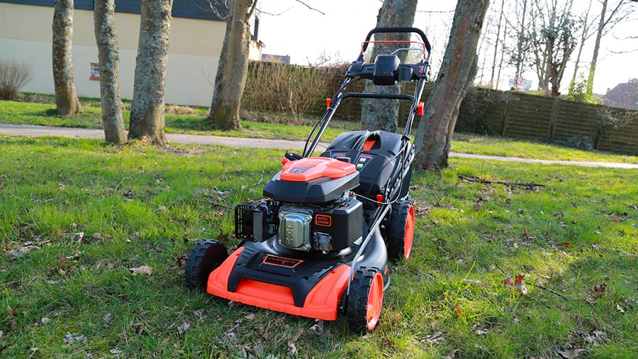 tondeuse thermique FUXTEC autotractée à démarrage électrique E-Start FX-RM5196eS avec zipgo tondeuse thermique FUXTEC autotractée à démarrage électrique E-Start FX-RM5196eS avec zipgo