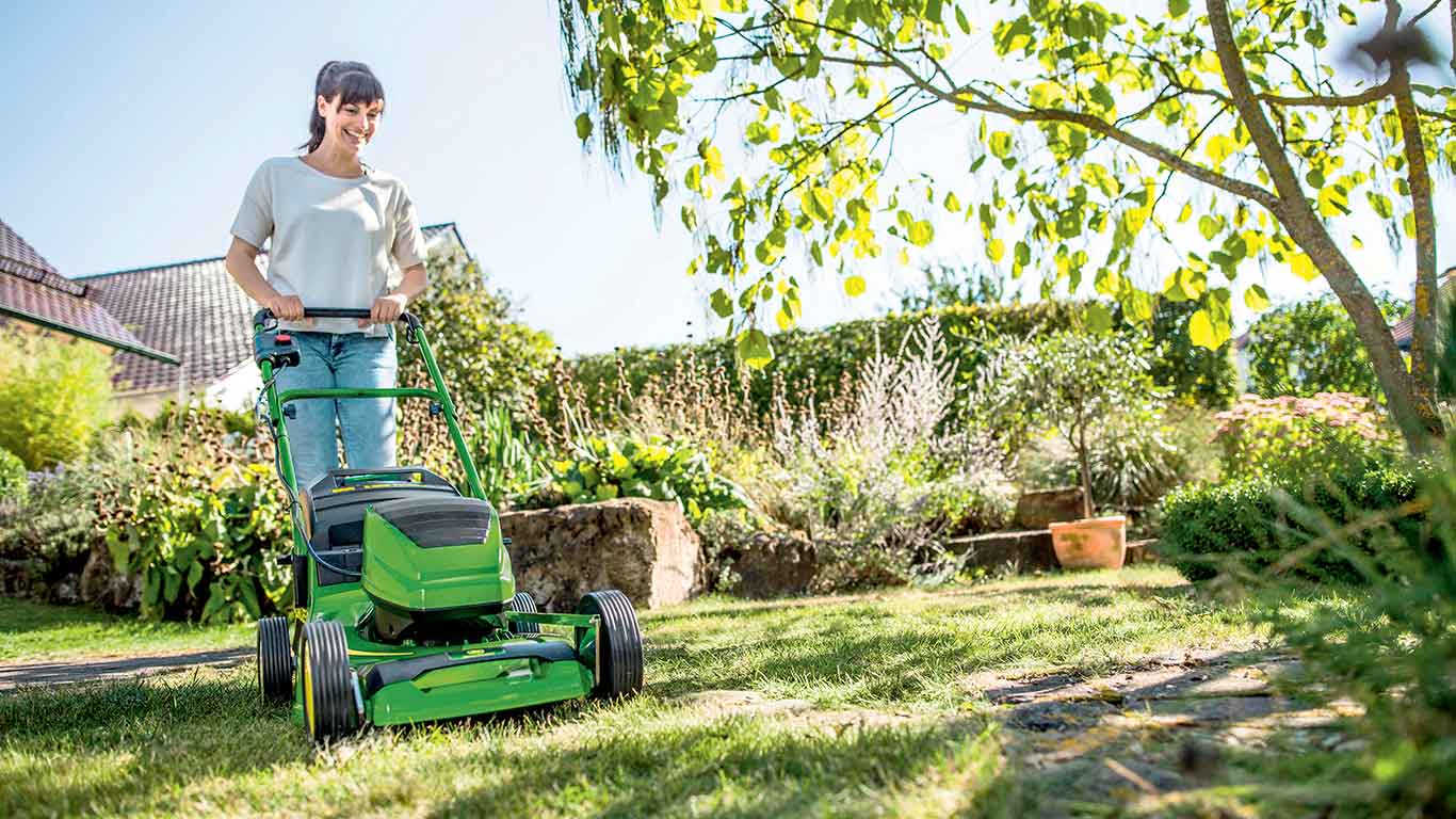 Tondeuse sur batterie John Deere R43B Tondeuse sur batterie John Deere R43B