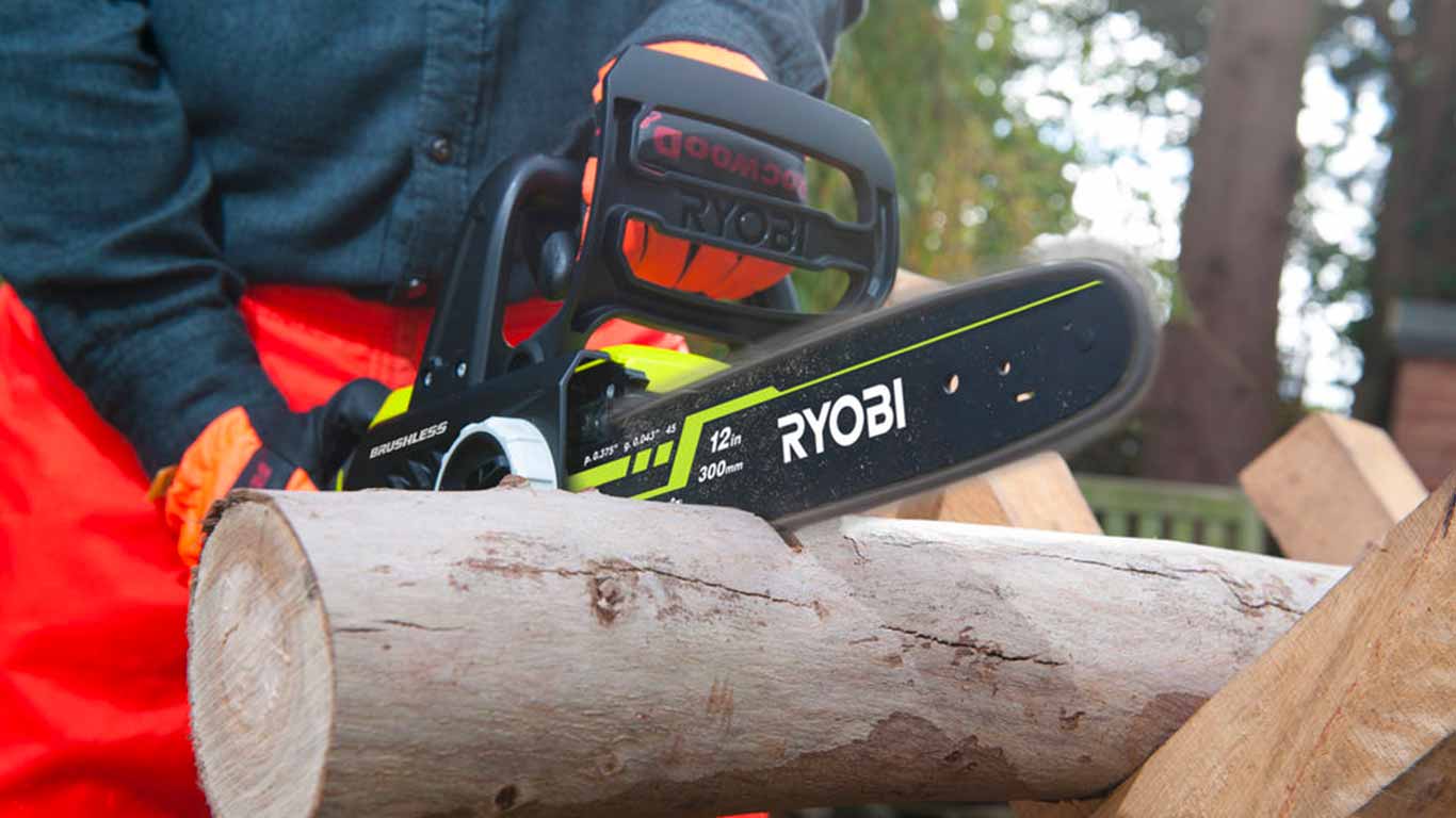 Tronçonneuse sur batterie RYOBI ONE+ OCS1830 Tronçonneuse sur batterie RYOBI ONE+ OCS1830