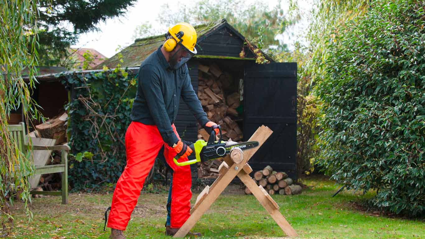 Tronçonneuse sur batterie RYOBI ONE+ OCS1830 Tronçonneuse sur batterie RYOBI ONE+ OCS1830